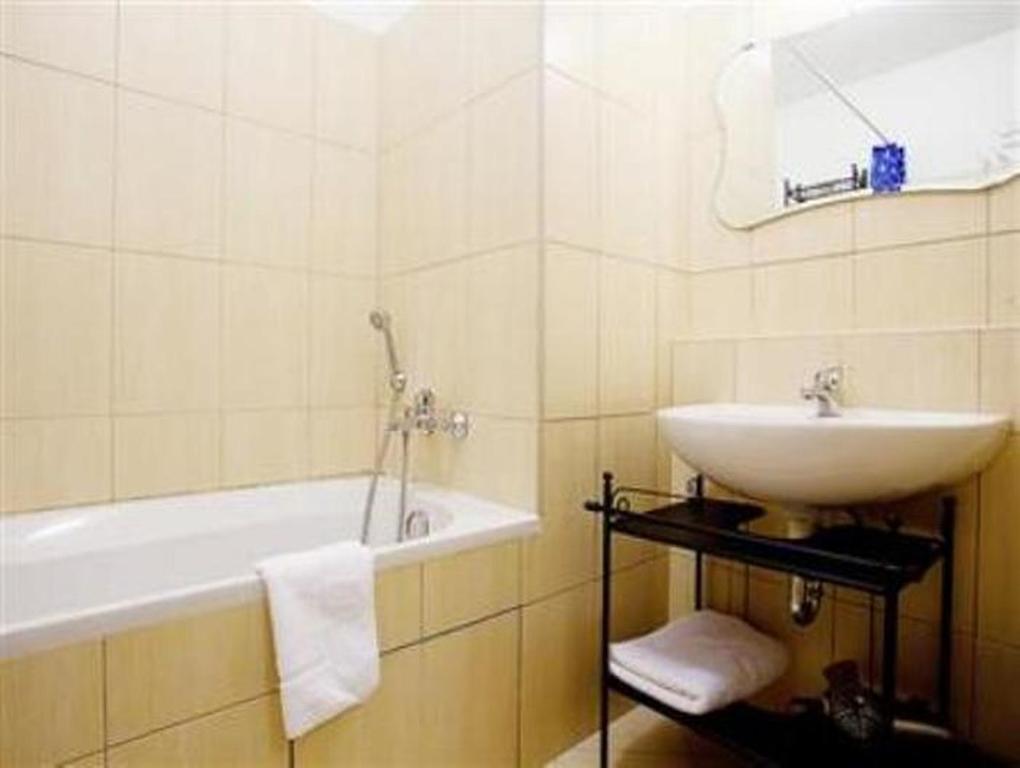 Apartment Smichov Prag Oda fotoğraf