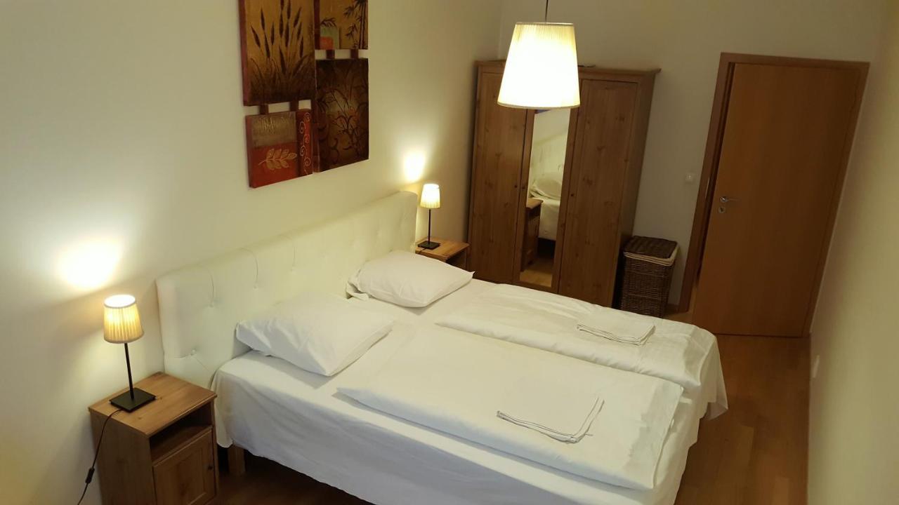 Apartment Smichov Prag Dış mekan fotoğraf